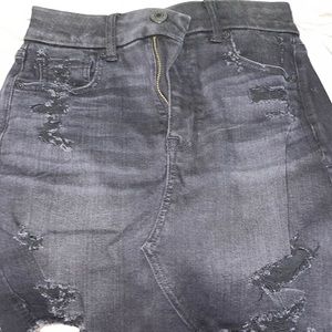 American eagle size 2 black skirt